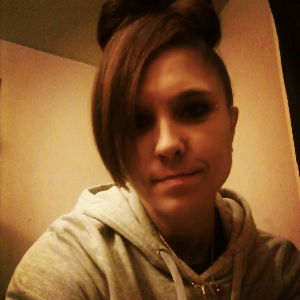 Meet your Posher, Hillary